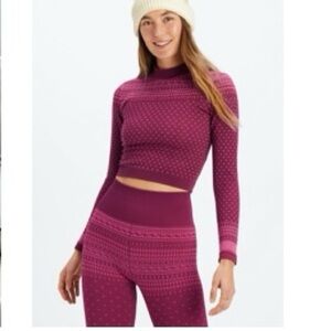 Fabletics festive crop top and leggings set in Merlot. Hat not included.